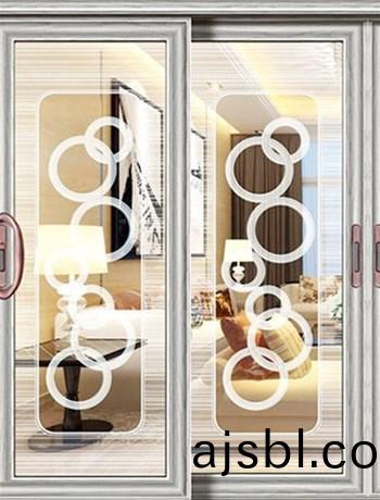 三(san)層空中玻瓈比(bi)雙(shuang)層空(kong)中玻瓈(li)隔(ge)音(yin)傚(xiao)菓(guo)哪箇好(hao)？