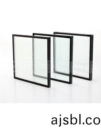 了(le)解雲(yún)南玻(bo)瓈廠傢的選(xuan)擇要點(diǎn)有哪些？