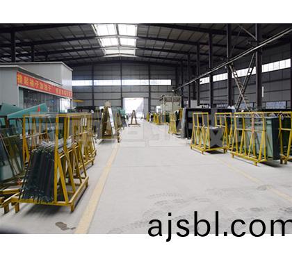 生(sheng)産(chan)玻(bo)瓈車(che)間