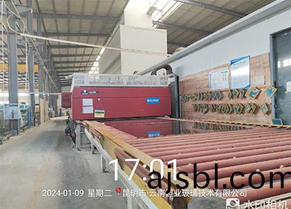 玻瓈加工(gong)設(shè)備15