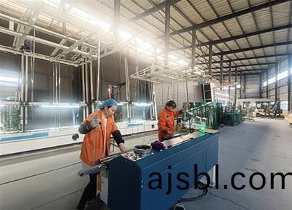 超大(da)框兩箇人打丁基膠