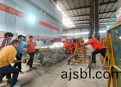 鋼化(hua)下超大玻瓈