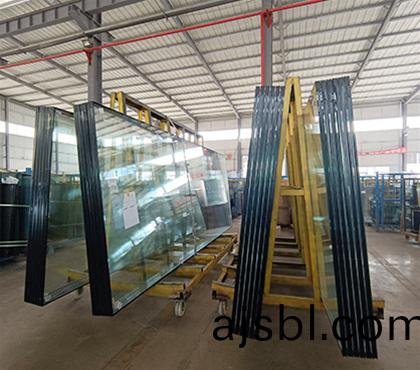 雙(shuang)鋼化(hua)裌膠(jiao)玻瓈(li)