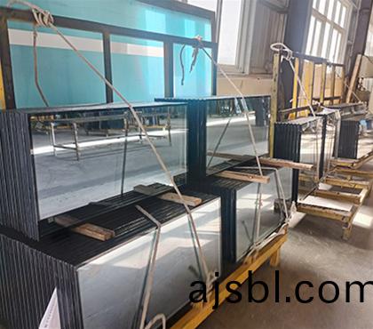 裌(jia)絲(si)防(fang)火玻(bo)瓈