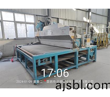 玻瓈加工設(shè)備4